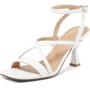NIB Mysoft White Strappy Block Heel Sandals – Size 9